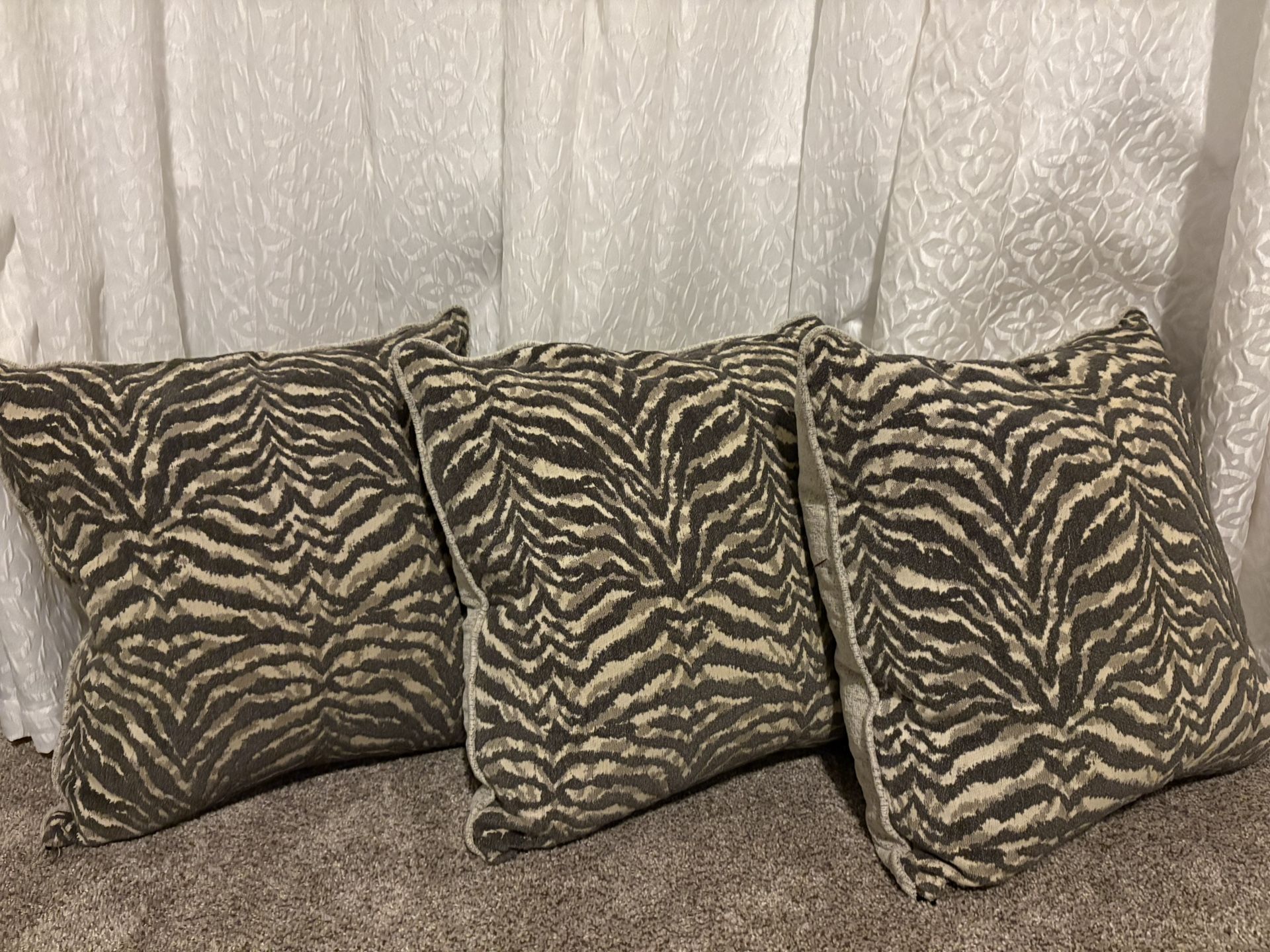 Stanton Accent Pillows - Like New