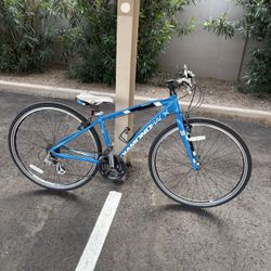 Diamondback Clarity 700C Hybrid Bicycle-Ready To Ride!