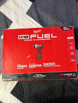 Miwlaukee M18 FUEL 18V Lithium-Ion Brushless Cordless 1/2 in. High Impact Wrench w/Friction Ring Kit