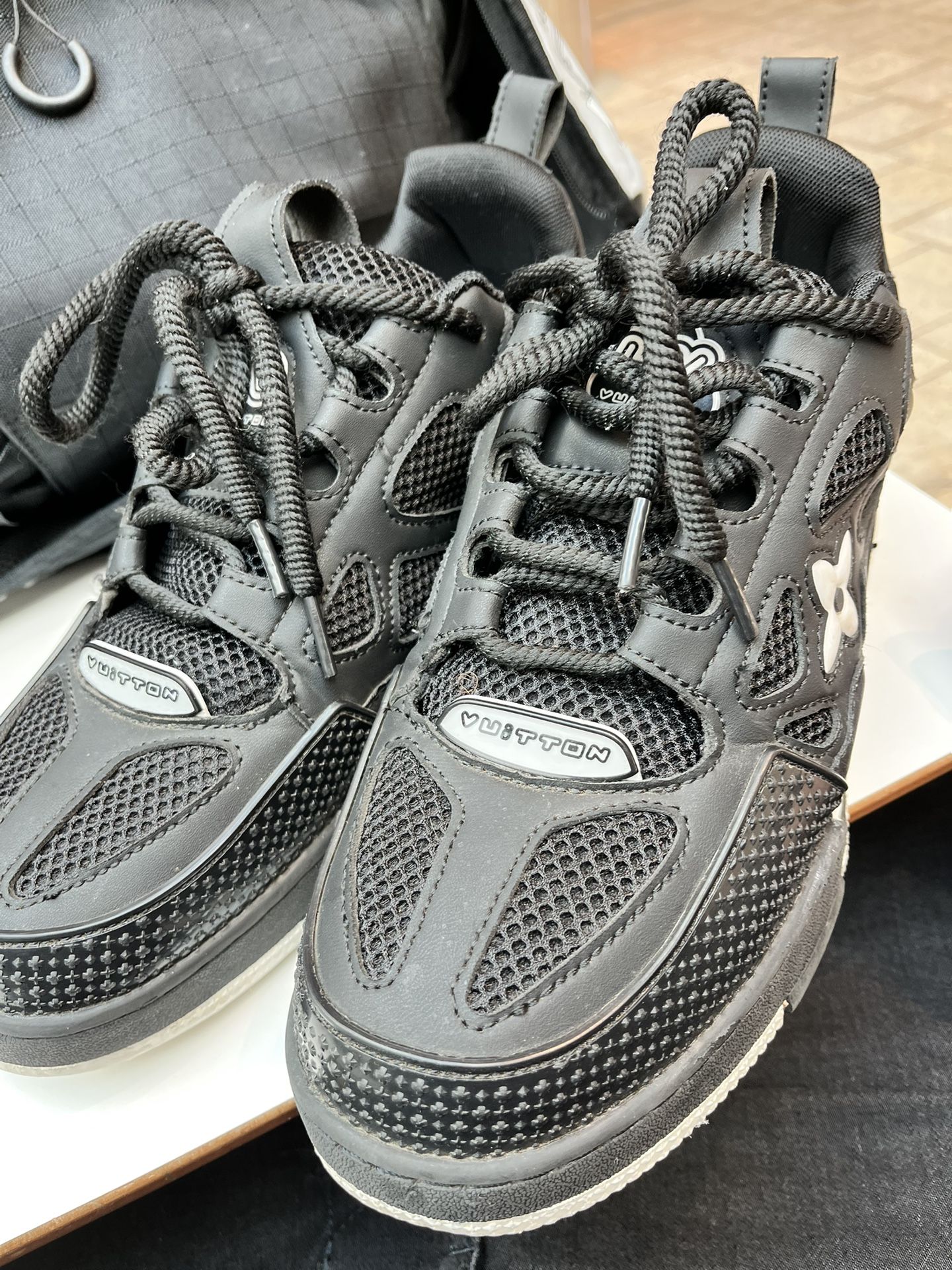 Lv Skates 