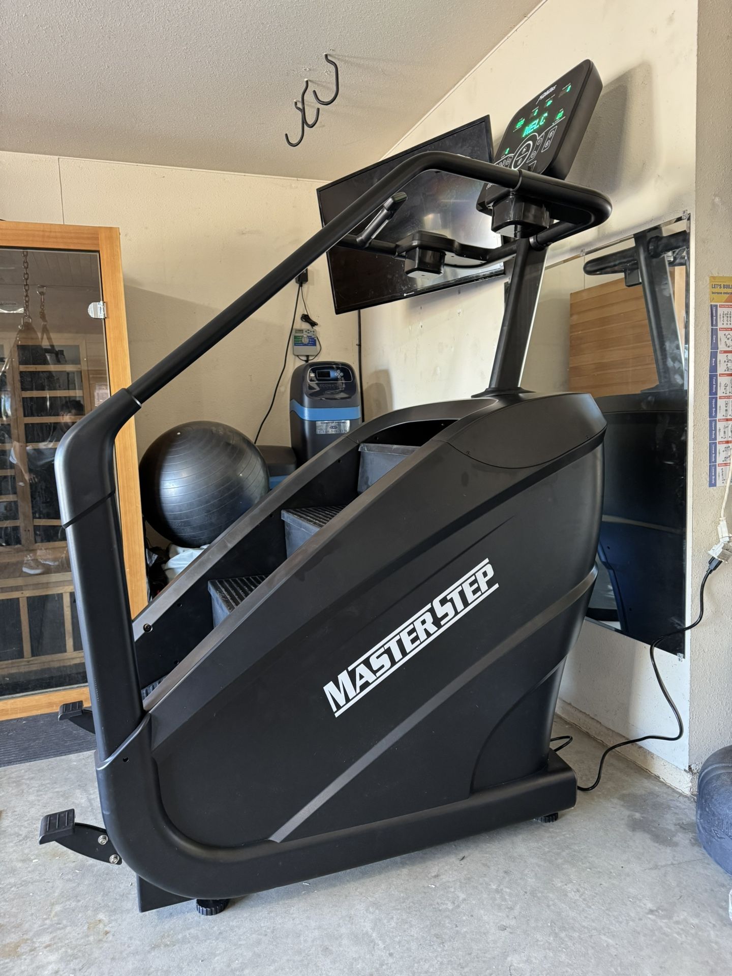 LLERO COMMERCIAL X3 STAIRMASTER / STAIR CLIMBER - Free Delivery & Assembly 