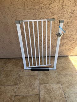 Baby Gate/ Pet Gate