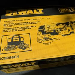 DEWALT XR 20-volt Max Cordless Brushless 3-speed 6 -Piece Oscillating Multi-Tool with Soft Case 1 -Batterie