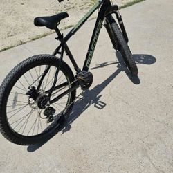 Bike Mongoose Spire 27.5 Inch 
