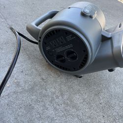 Utilitech Moving Fan 