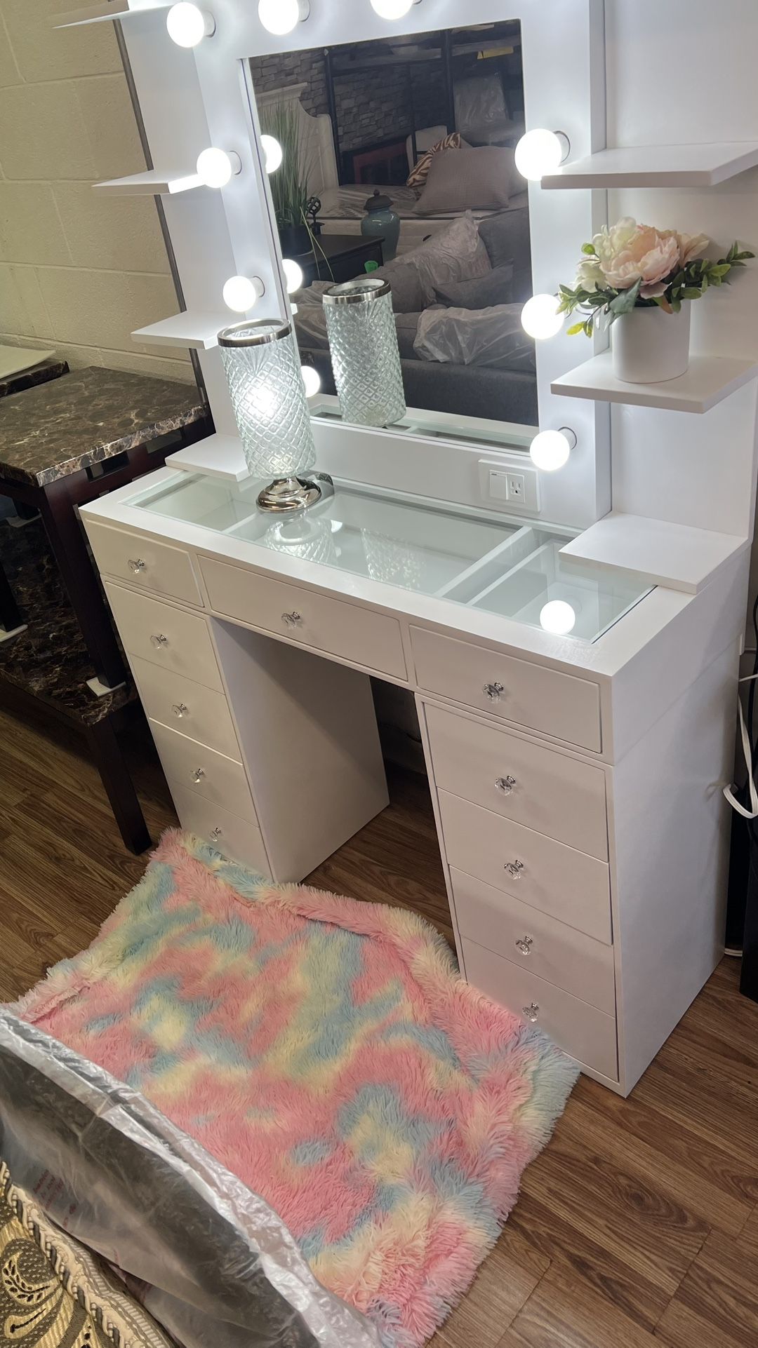 White Vanity Table With Mirror Top $699