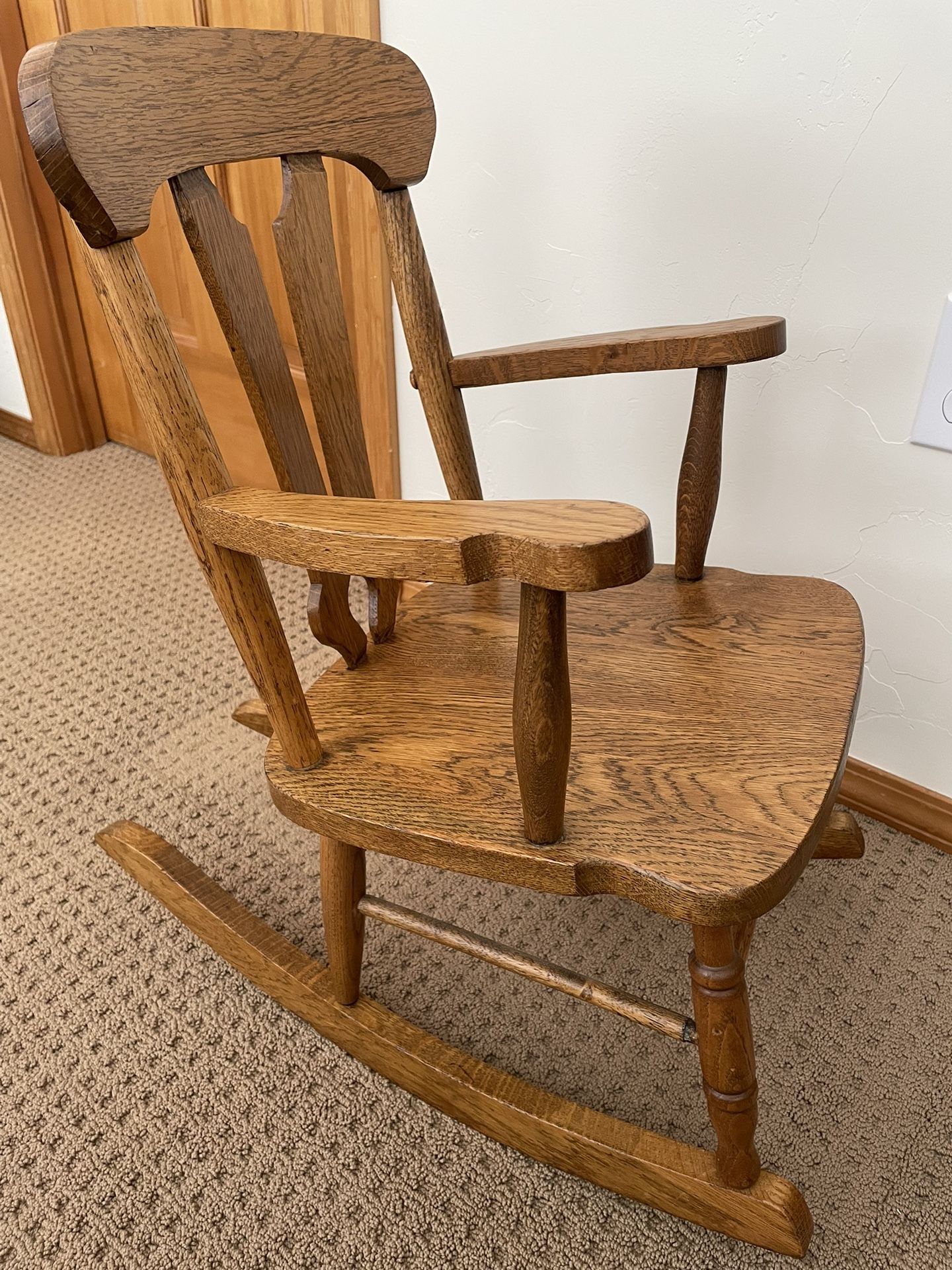 Beautiful! Antique Solid Wood Child’s Rocking Chair