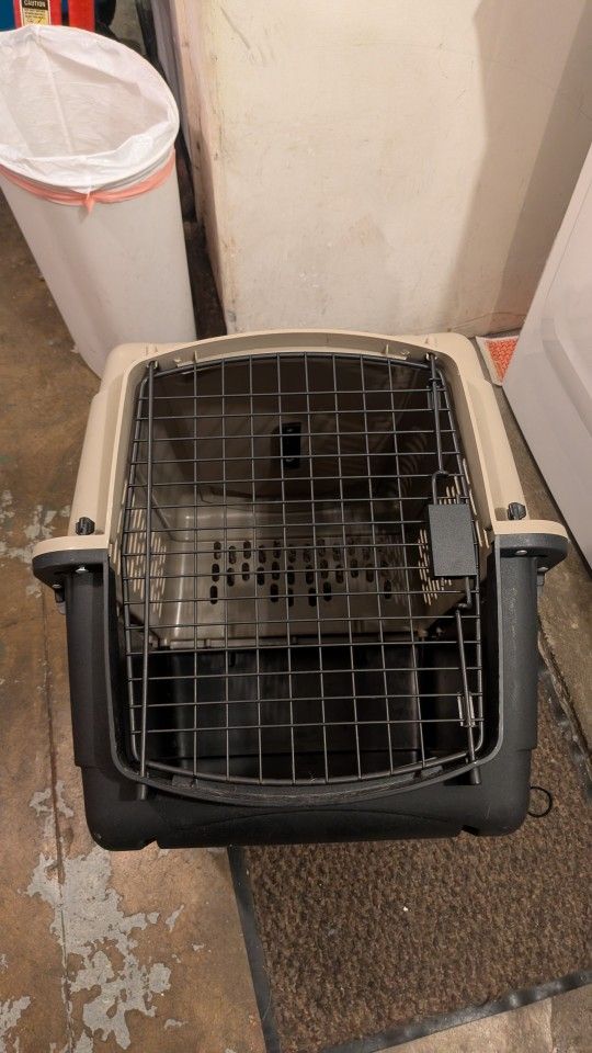 Medium Size Dog Kennel