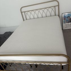 Full Size Bed