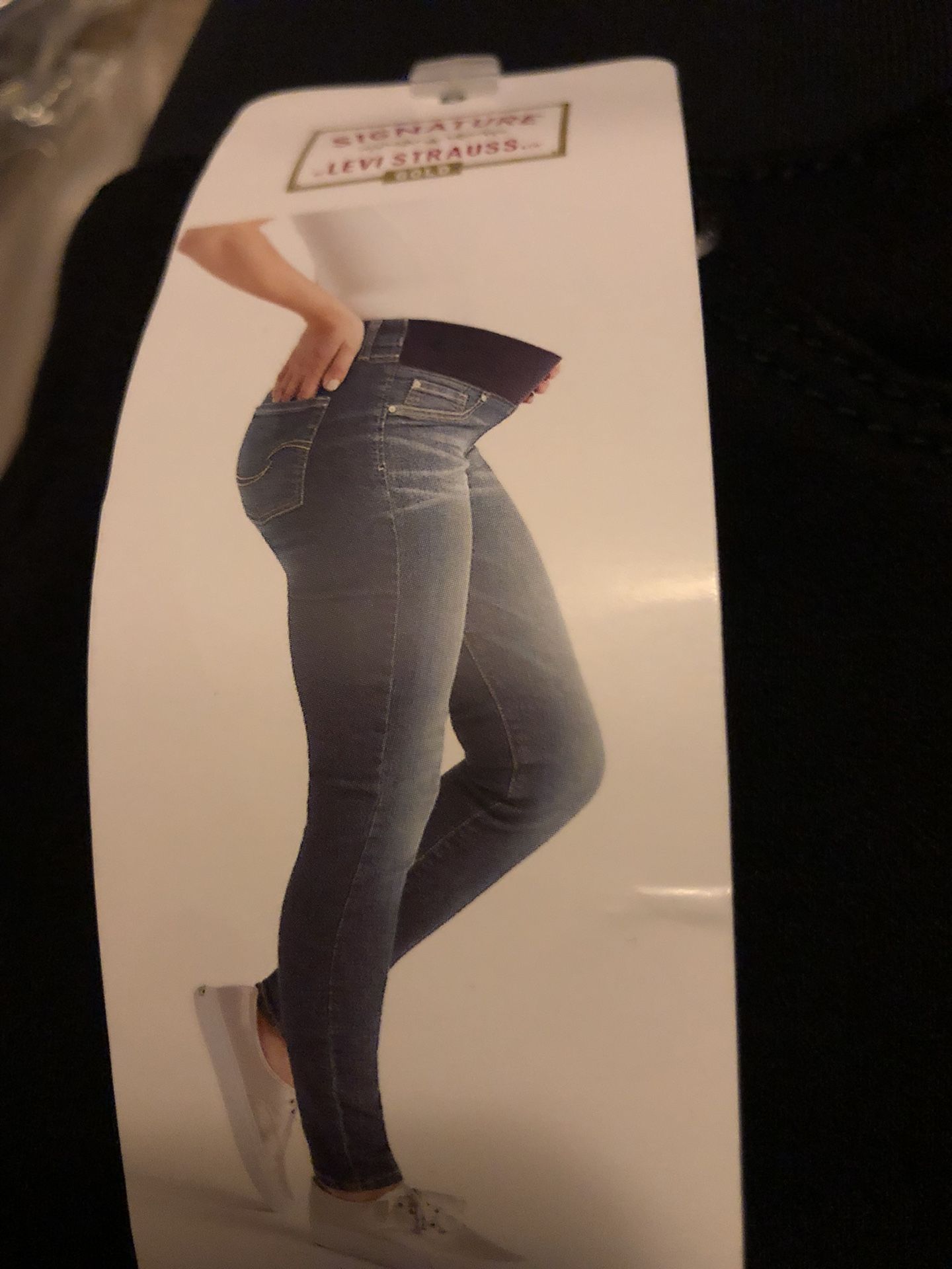 Maternity New Levi’s