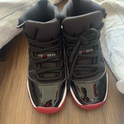 Jordan 11 new can’t fit them! Size 6y