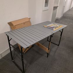 4 Person Folding Dining Table, Aluminum Tabletop for Barbecues, Camping, Picnics