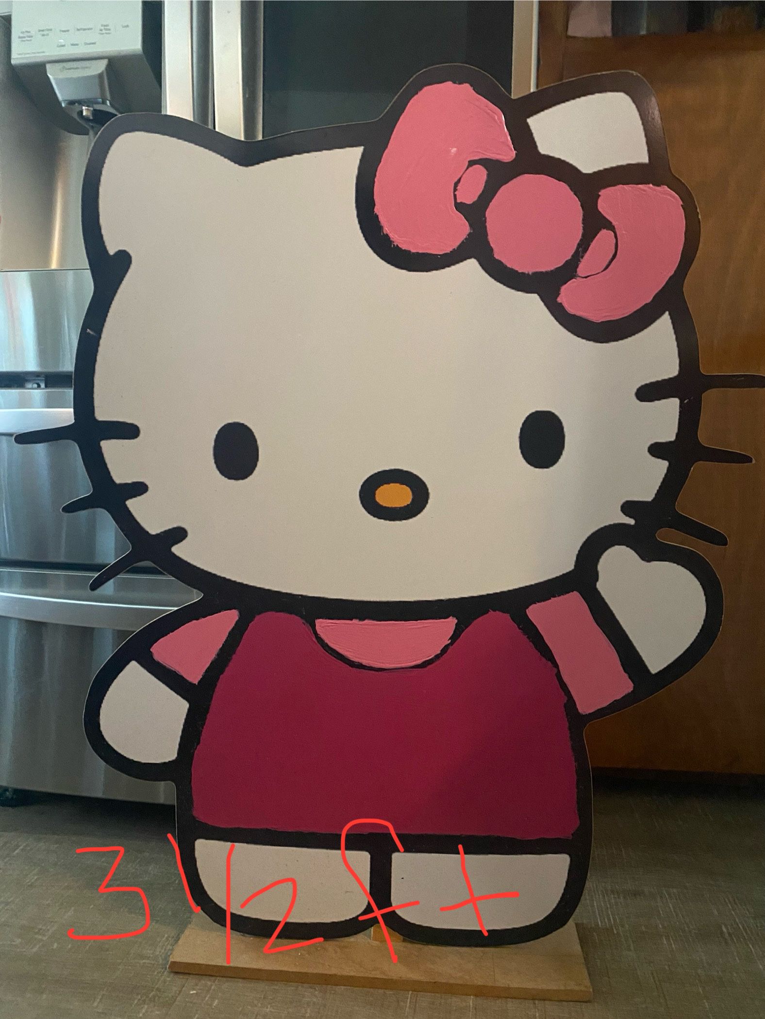 Big Hello Kitty Prop