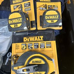 DeWalt Tape Measures 