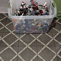 LEGO BULK.         (No Minifigures)