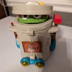 TYCO 1993 SESAME STREET OSCAR GROUCH PEEK A BOO TRASH CAN NEEDS REPAIR