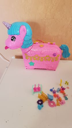 Polly pocket unicorn play set.