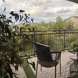 Rustic Wood & Metal Accent Table / End Table– Like New