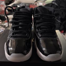 Jubilee 11s Jordans Size 8 