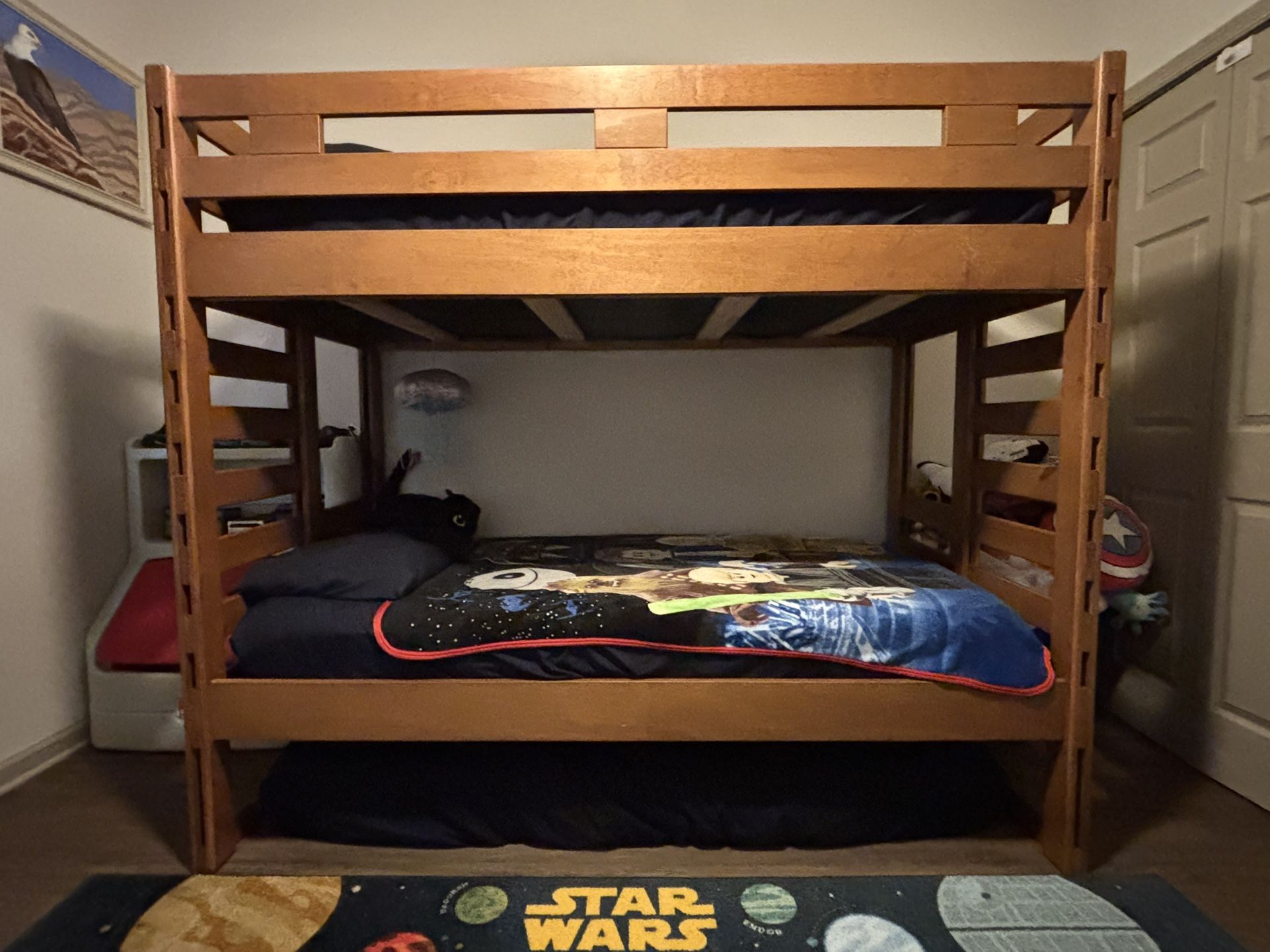 Kids RoomsToGo Creekside Taffy Twin Bunkbed And Dresser