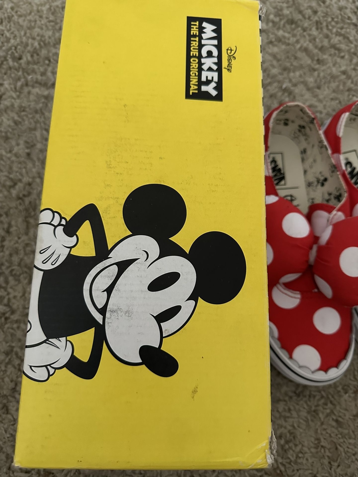 Van’s Disney Collab. Size 6W