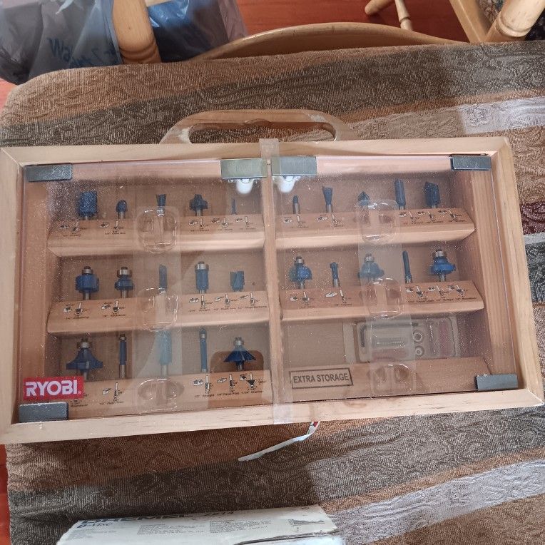 24 Piece Ryobi 1/4" Router Bit Set Never Used Or Opened.