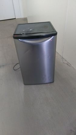 Mini fridge
