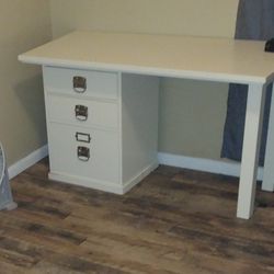 White 3 drawer desk