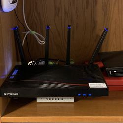 NETGEAR - Nighthawk AC3200 Wi-Fi Router with DOCSIS 3.1 Cable Modem