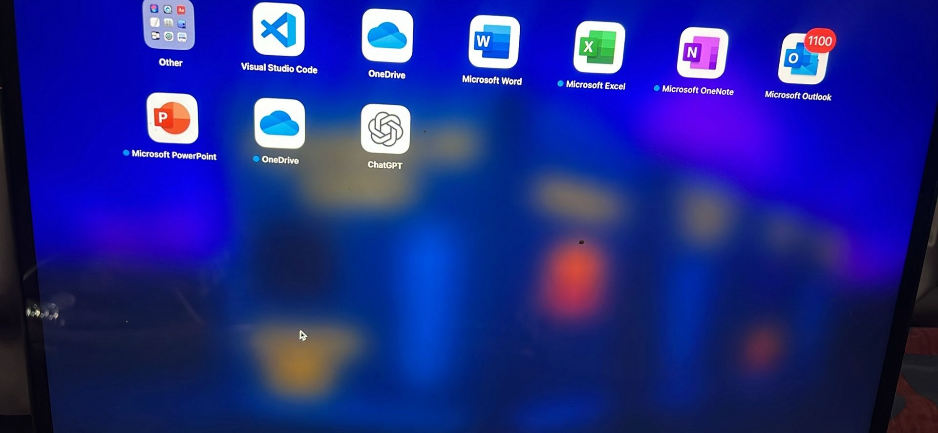 MacBook Air M4 2025 Electronics & Media