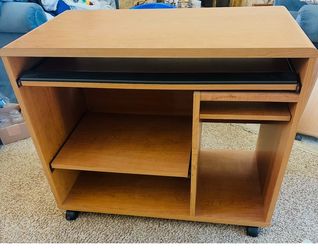 Computer Desk on rollers