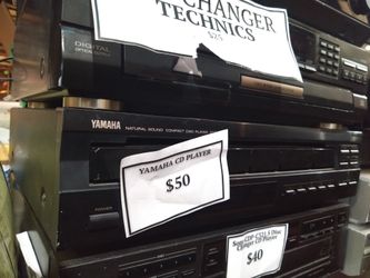 Yamaha Natural Sound Compact Disc Player CDC 502