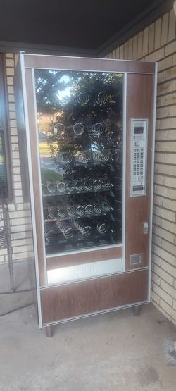 Working Vending Machine