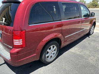 2010 Chrysler, Town & Country