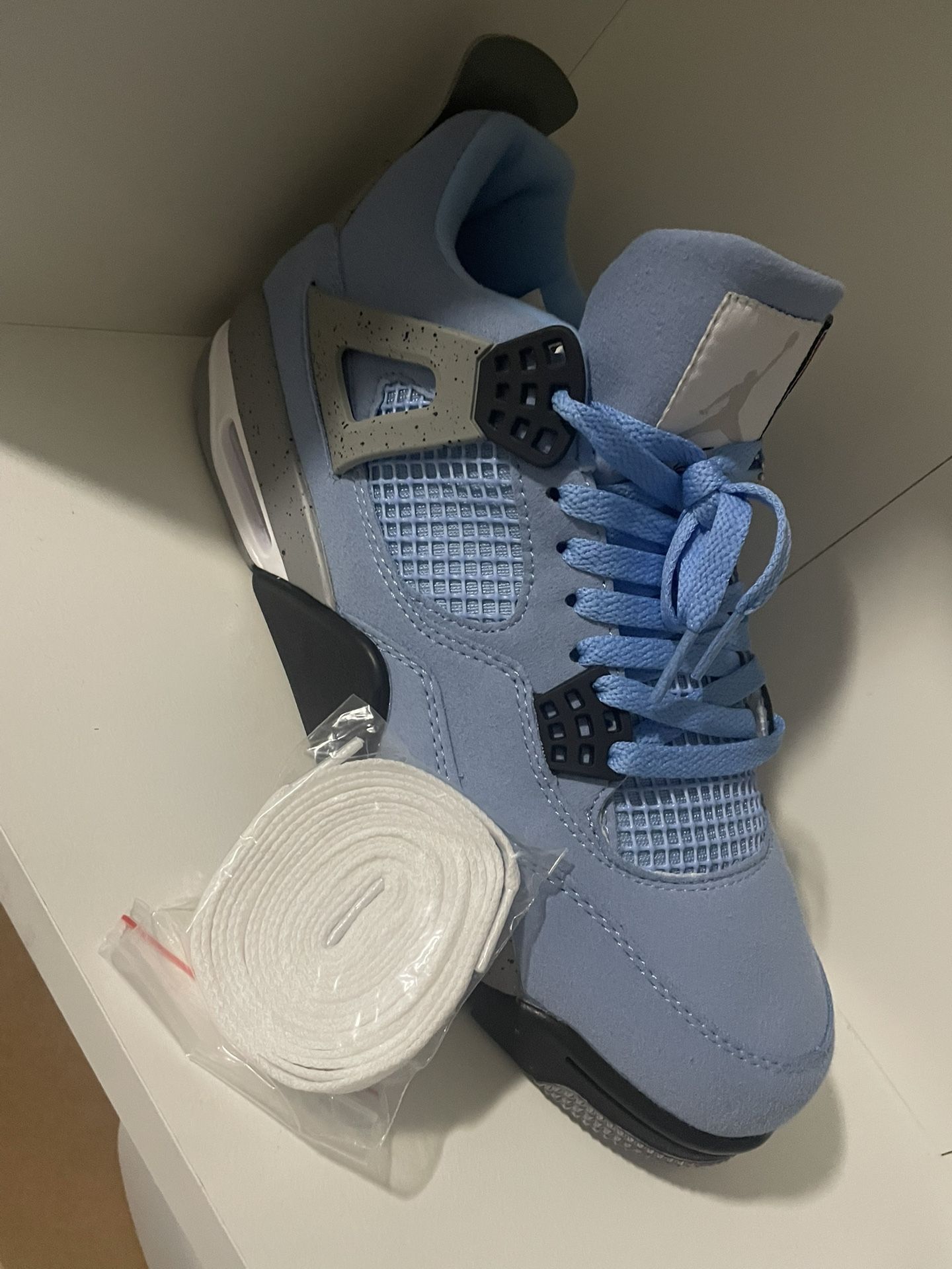 Jordan 4’s University Blue