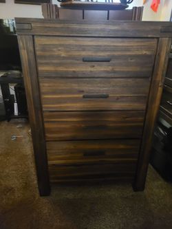 Rustic 5 Drawer Standing Wood Dresser