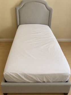 Two twin beds with mattress  $280 for both