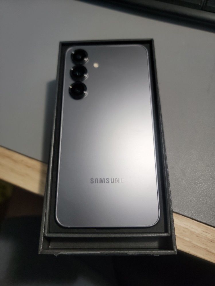 Samsung Galaxy S25 128gb Silver for Tmobile or Metro PCS