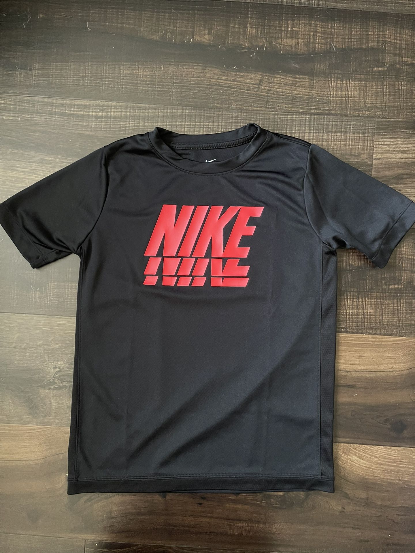 Boys Size L Shirt