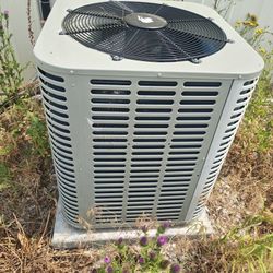 Trane Oxbox 5 Ton AC Units 