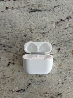 Apple AirPod 4 case only