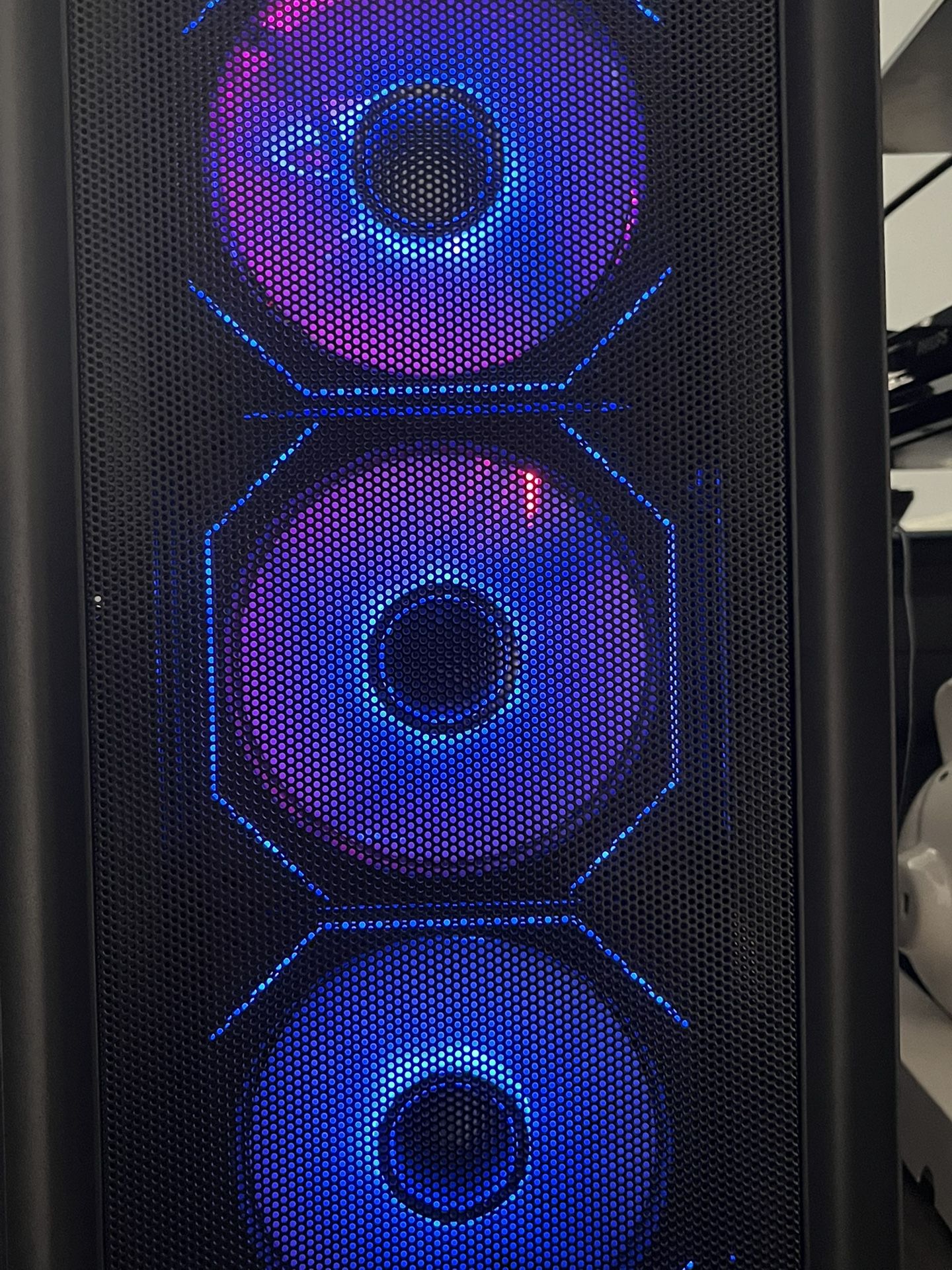 Powerful Gaming Pc With RGB