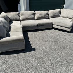 Value City Sectional with Cuddler 
