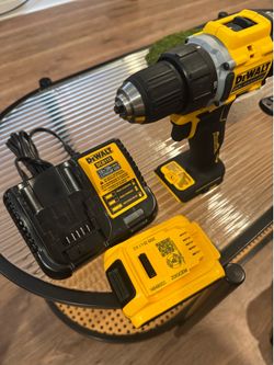 Dewalt taladro cargador y batería nuevo