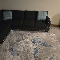 Full Sofa And Table Set 