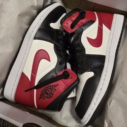 Air Jordan 1 Mid