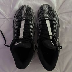 Sabrina’s B&W Basketball Shoes Size 8.5