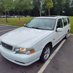 Volvo V70  Senior Citizen Owned