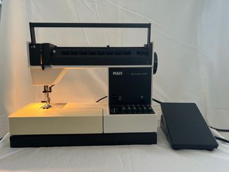 PFAFF Tipmatic 1027 Sewing Machine