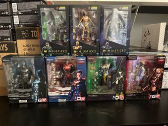 S.H. figuarts. dc injustice action figures lot of 7